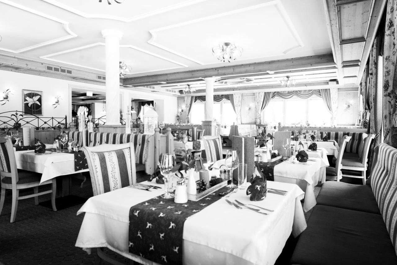 Hotel Riedl Kossen Bagian luar foto